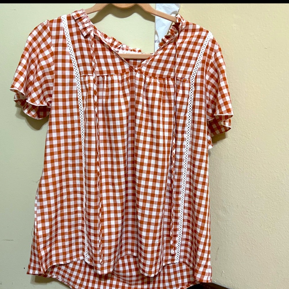 Kirundo size medium shirt